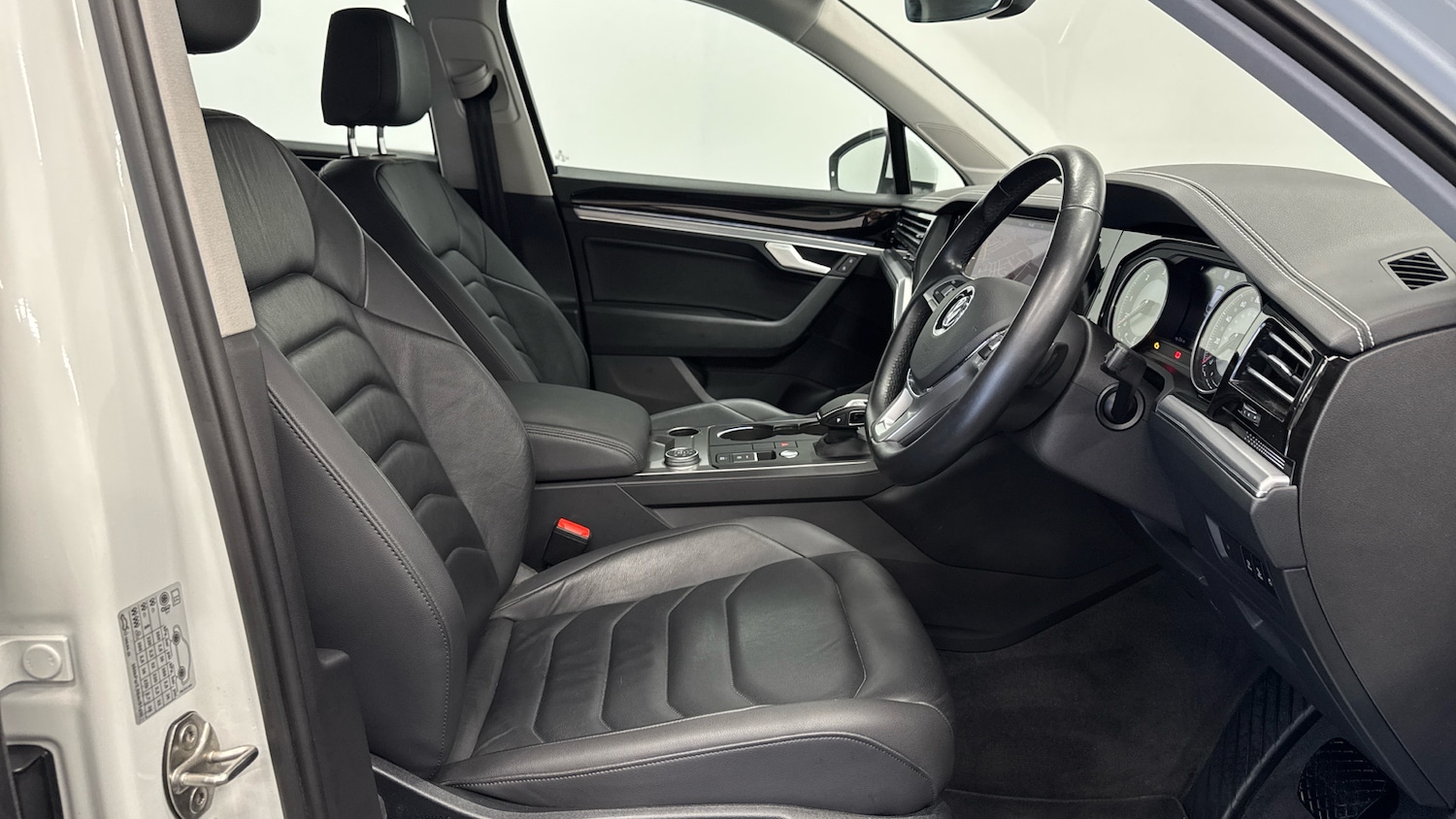 Used Volkswagen Touareg 2020 for sale - 76707660: Photo 26