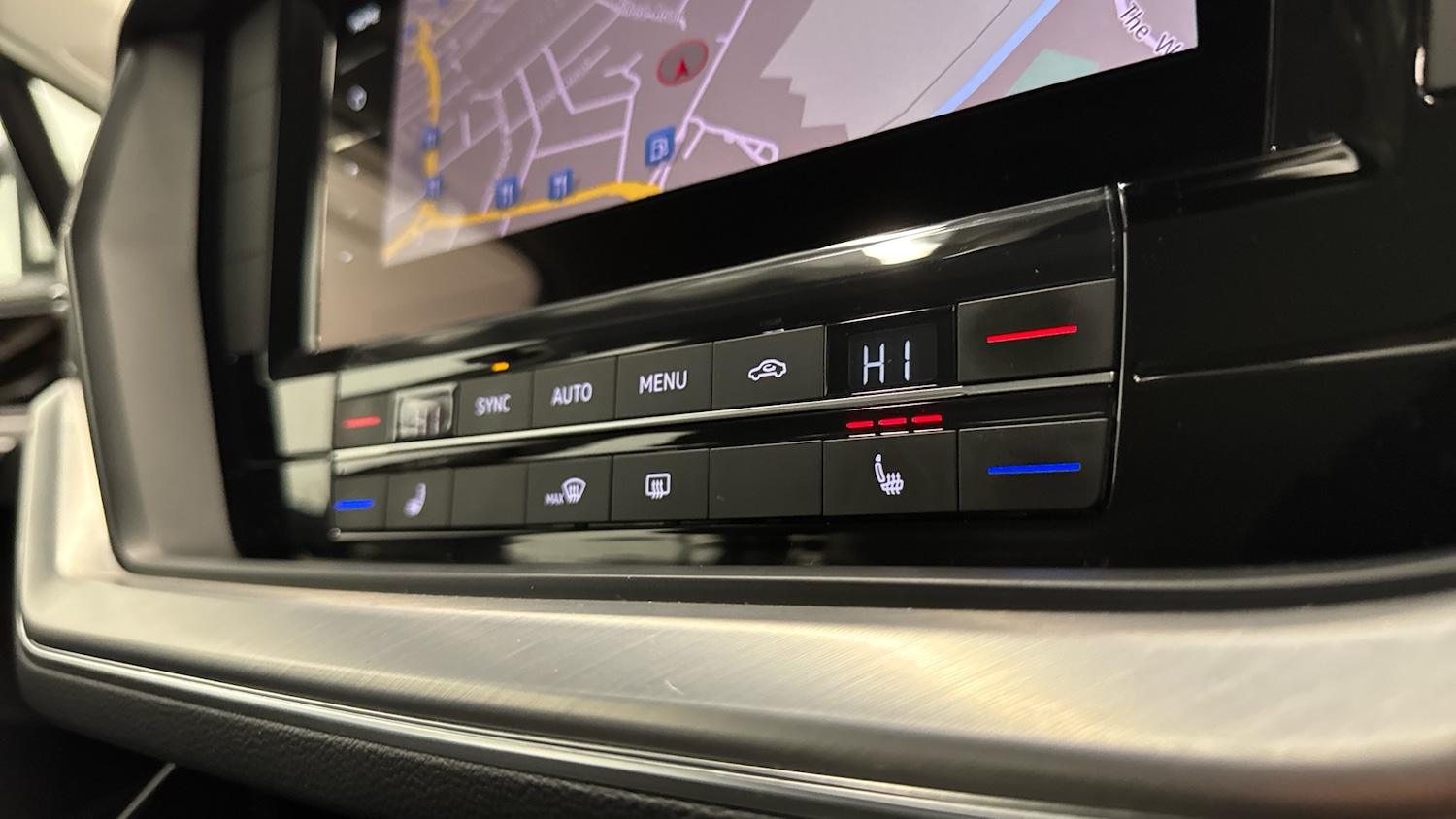 Used Volkswagen Touareg 2020 for sale - 76707660: Photo 32