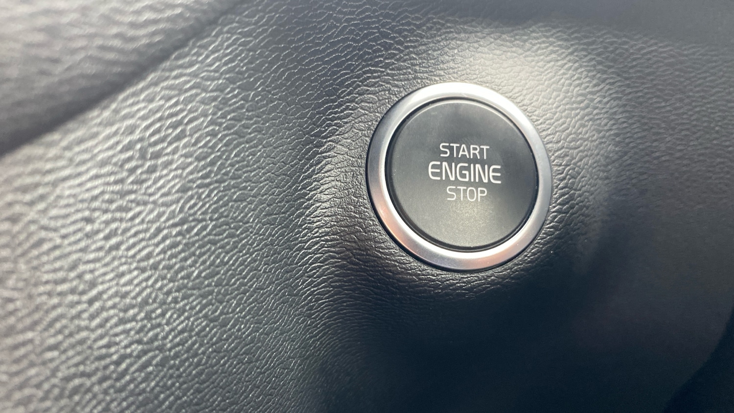 Used Volvo XC40 2024 for sale - 76366953: Photo 22