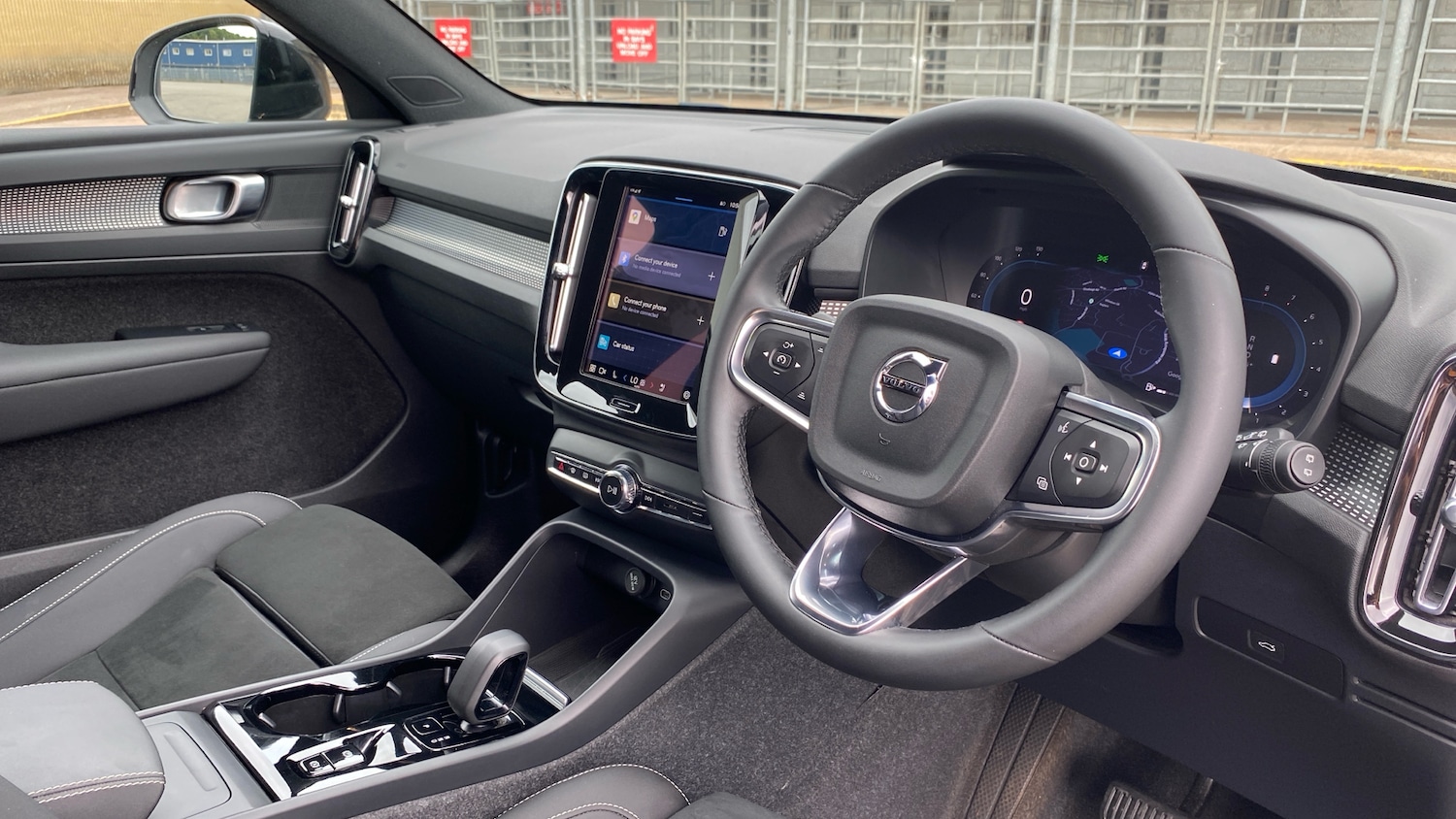 Used Volvo XC40 2024 for sale - 76366953: Photo 5