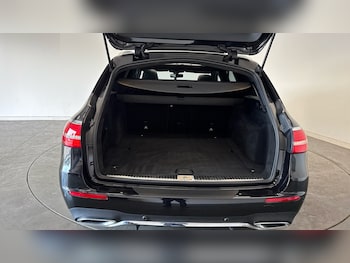 Used Mercedes-Benz E Class 2018 for sale - 79206592: Photo