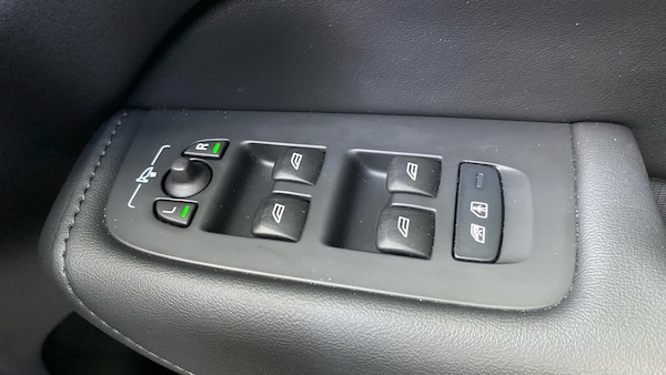 Used Volvo XC60 2023 for sale - 76219659: Photo 27