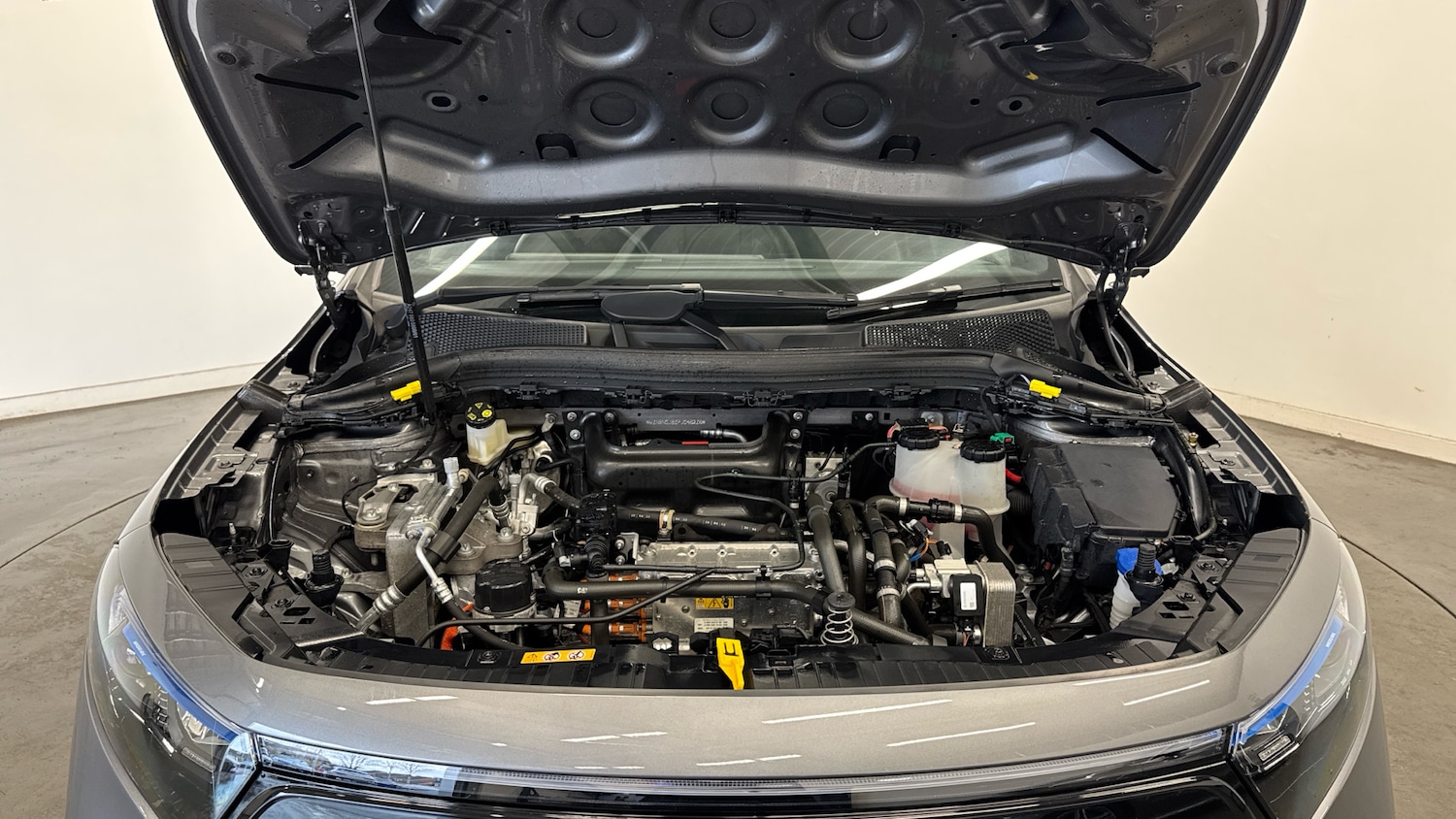 Used Mercedes-Benz EQA 2022 for sale - 77323437: Photo 8