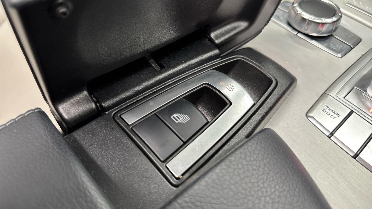 Used Mercedes-Benz SL 2016 for sale - 77283645: Photo 35