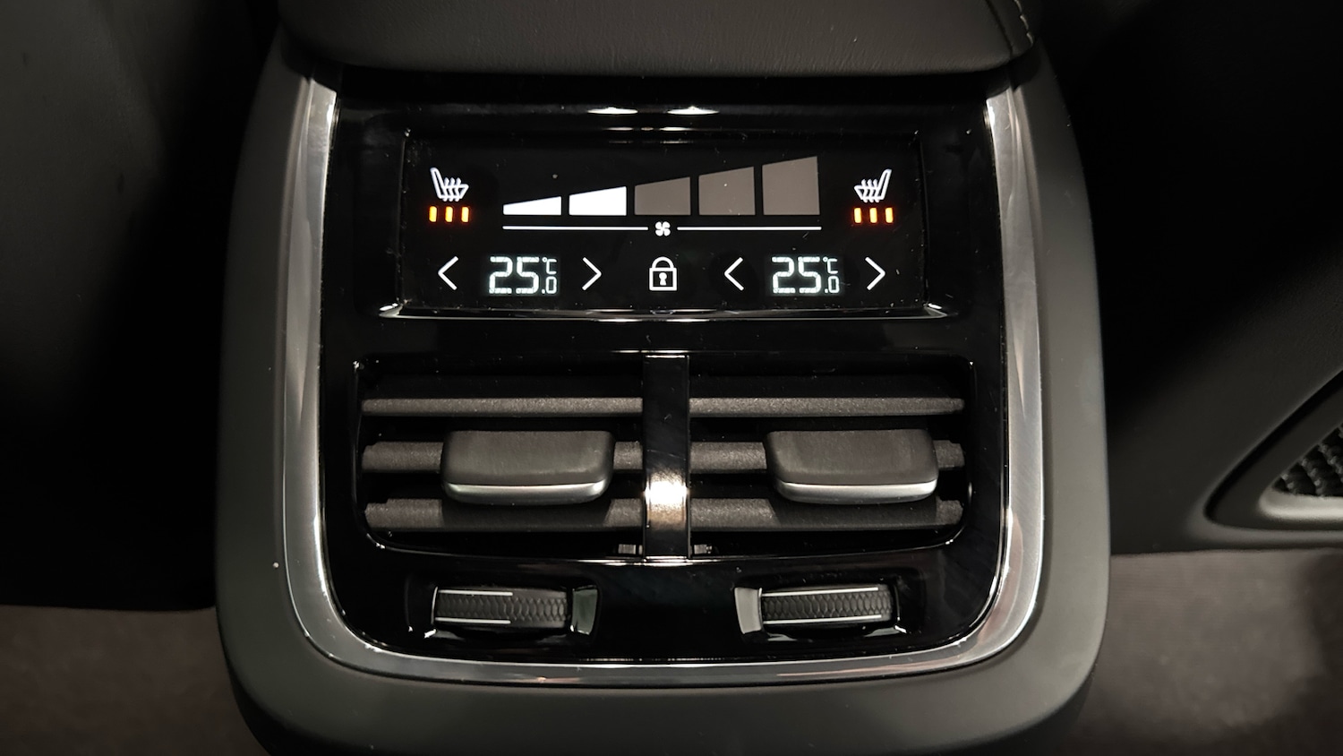 Used Volvo XC60 2024 for sale - 76821476: Photo 21