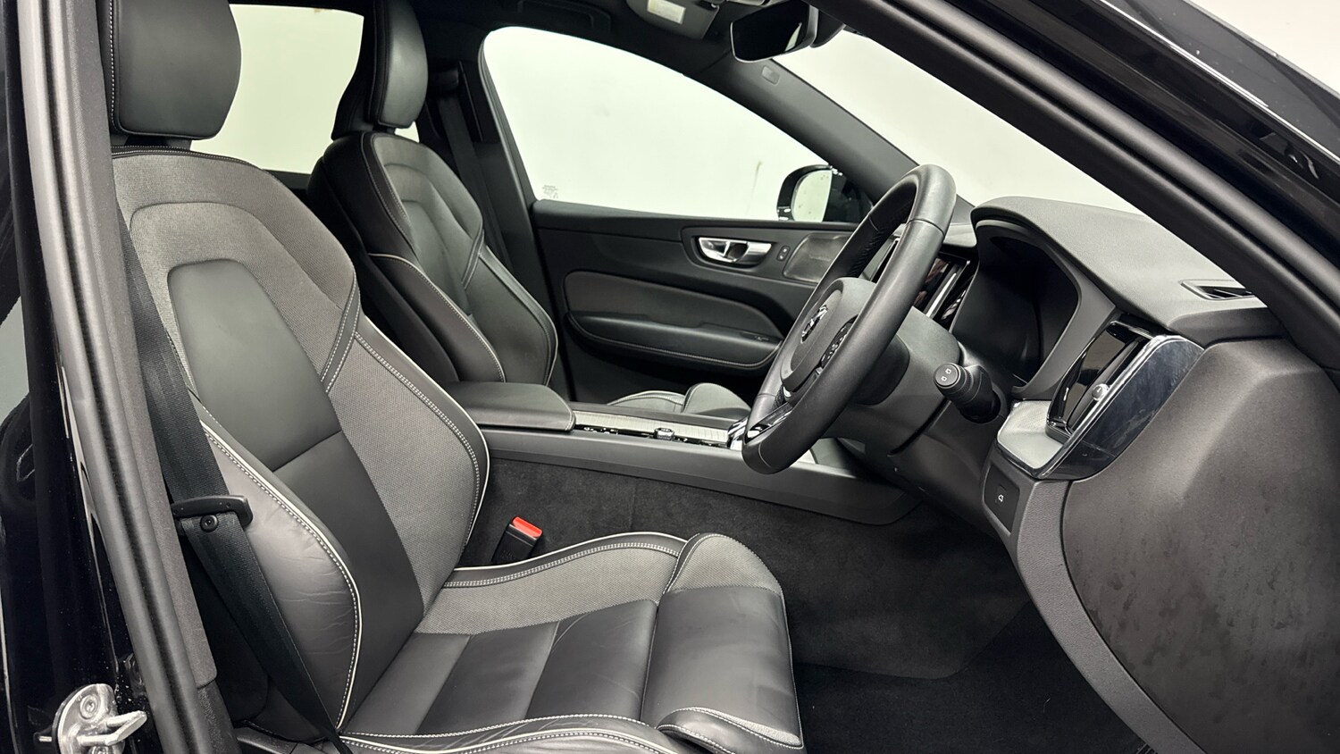 Used Volvo XC60 2024 for sale - 76821476: Photo 26