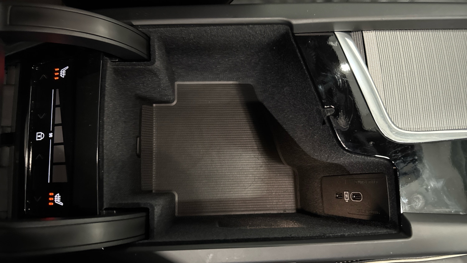 Used Volvo XC60 2024 for sale - 76821476: Photo 27