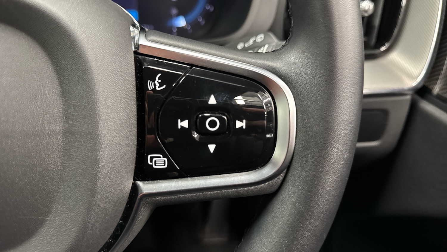 Used Volvo XC60 2024 for sale - 76821476: Photo 29