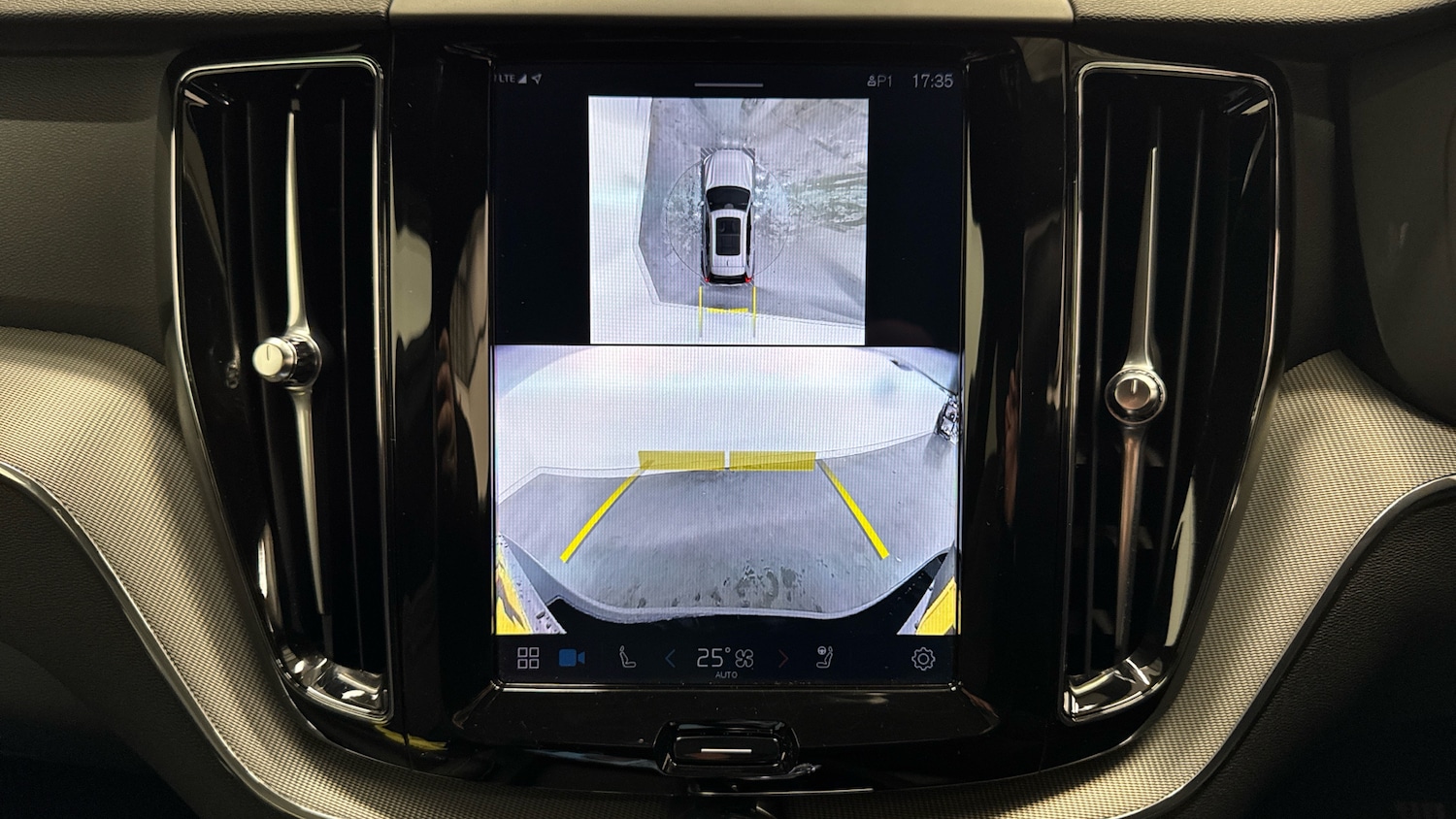 Used Volvo XC60 2024 for sale - 76821476: Photo 38