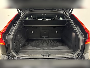 Used Volvo XC60 2024 for sale - 76821476: Photo