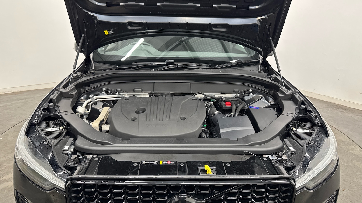 Used Volvo XC60 2024 for sale - 76821476: Photo 8