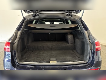Used Mercedes-Benz E Class 2022 for sale - 79537958: Photo