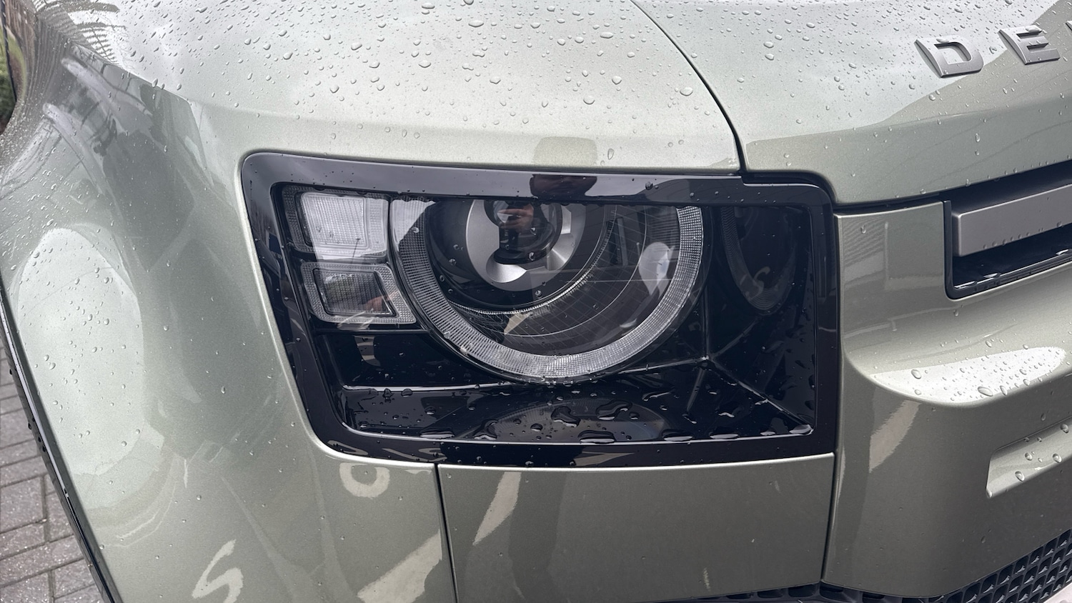 Used Land Rover Defender 2024 for sale - 77530187: Photo 17