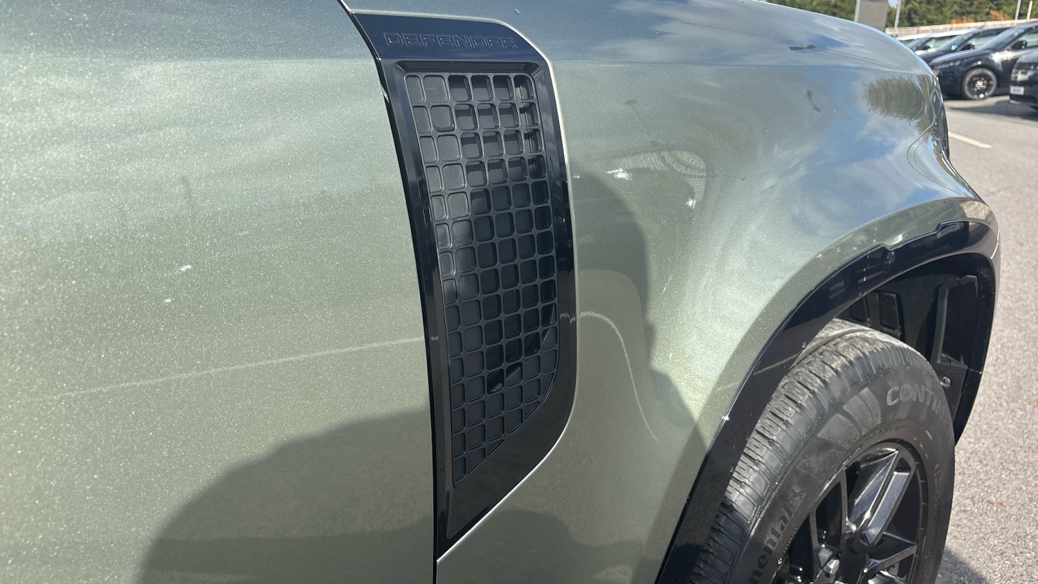 Used Land Rover Defender 2024 for sale - 77530187: Photo 21