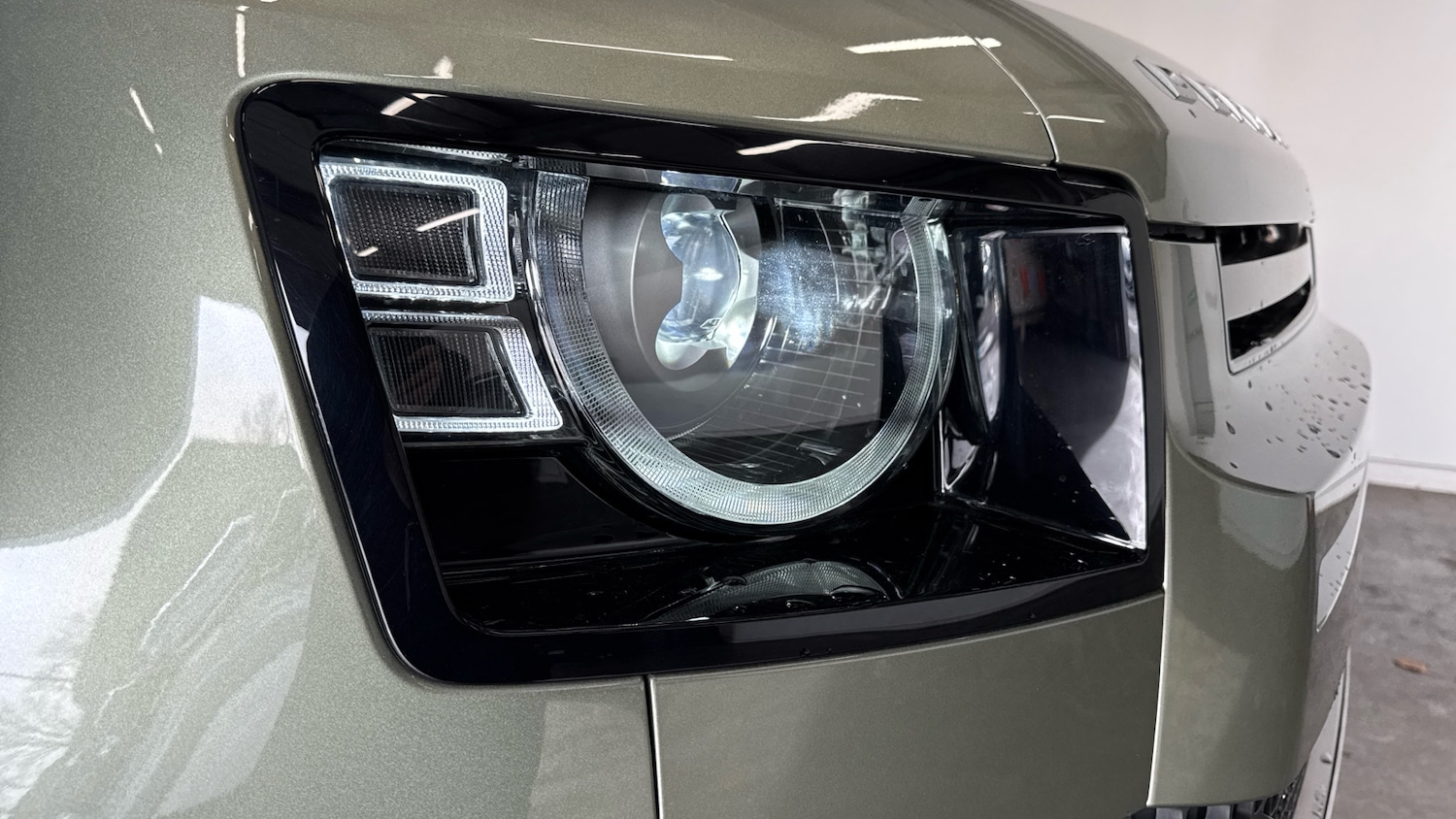 Used Land Rover Defender 2024 for sale - 77530187: Photo 43