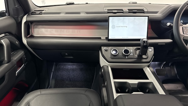 Used Land Rover Defender 2025 for sale - 76332031: Photo 14
