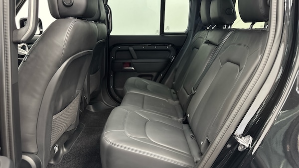 Used Land Rover Defender 2025 for sale - 76332031: Photo 16