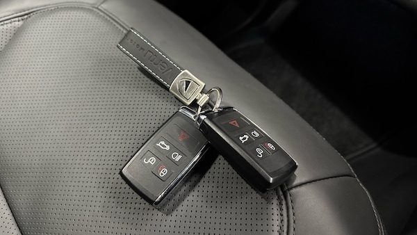 Used Land Rover Defender 2025 for sale - 76332031: Photo 20
