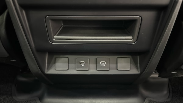 Used Land Rover Defender 2025 for sale - 76332031: Photo 21