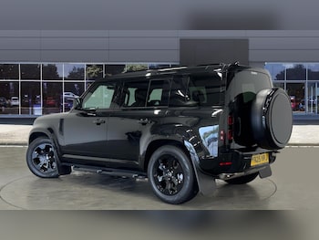 Used Land Rover Defender 2025 for sale - 76332031: Photo 2