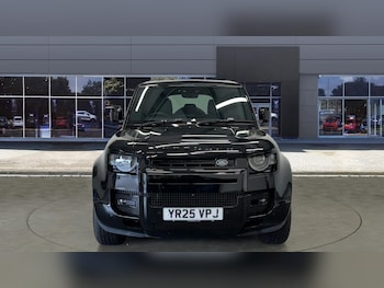 Used Land Rover Defender 2025 for sale - 76332031: Photo 3