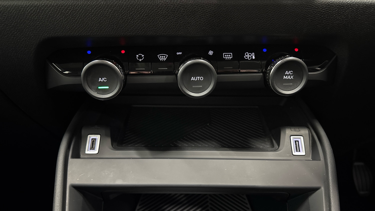 Used Citroen C4 2022 for sale - 76437918: Photo 31