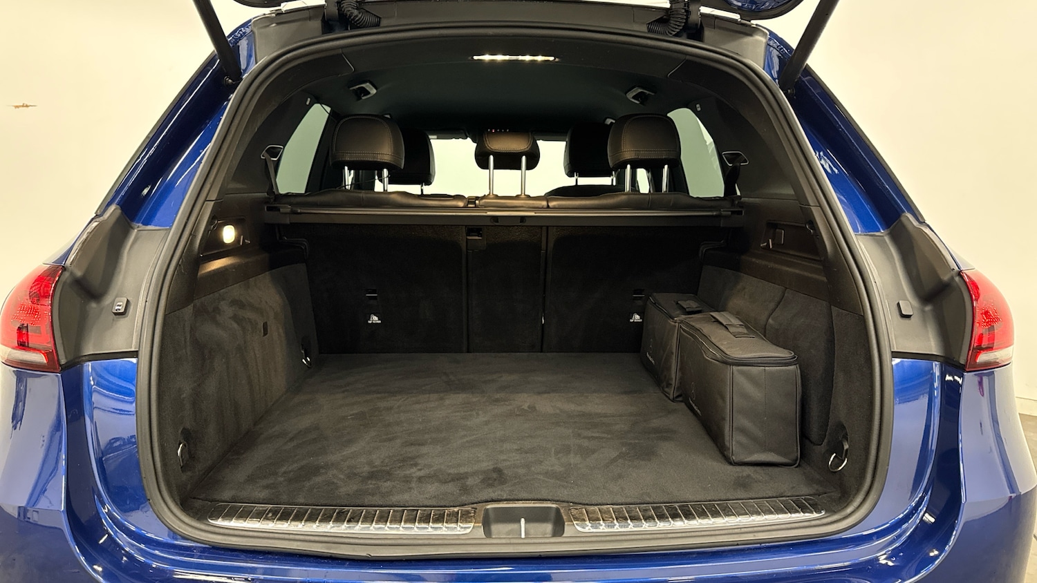 Used Mercedes-Benz GLE 2021 for sale - 77248583: Photo 4