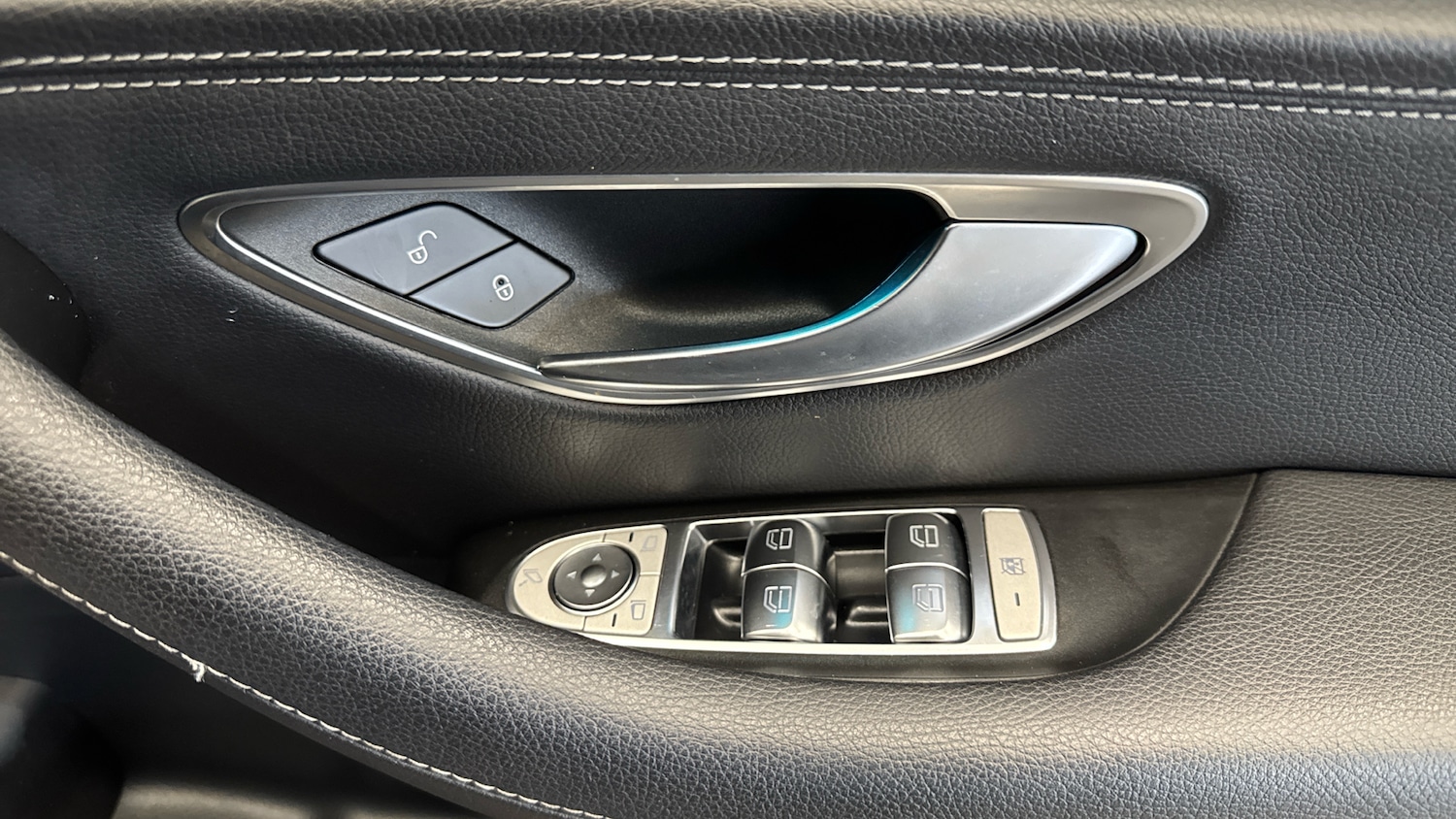 Used Mercedes-Benz E Class 2021 for sale - 76693220: Photo 25