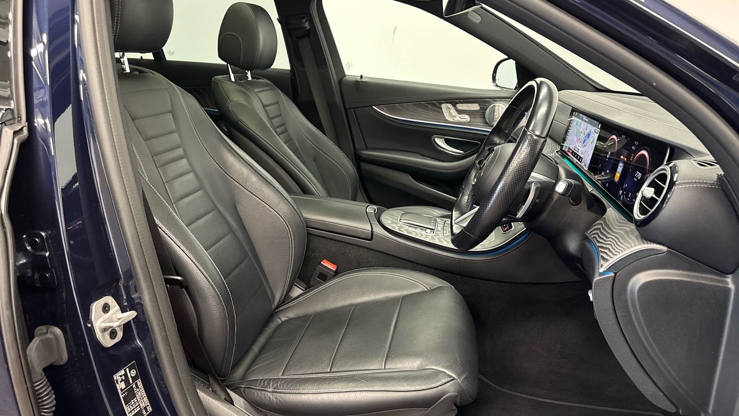 Used Mercedes-Benz E Class 2021 for sale - 76693220: Photo 26