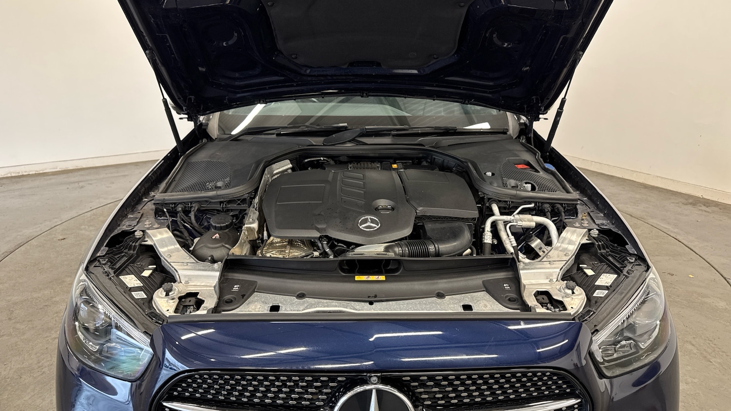 Used Mercedes-Benz E Class 2021 for sale - 76693220: Photo 8