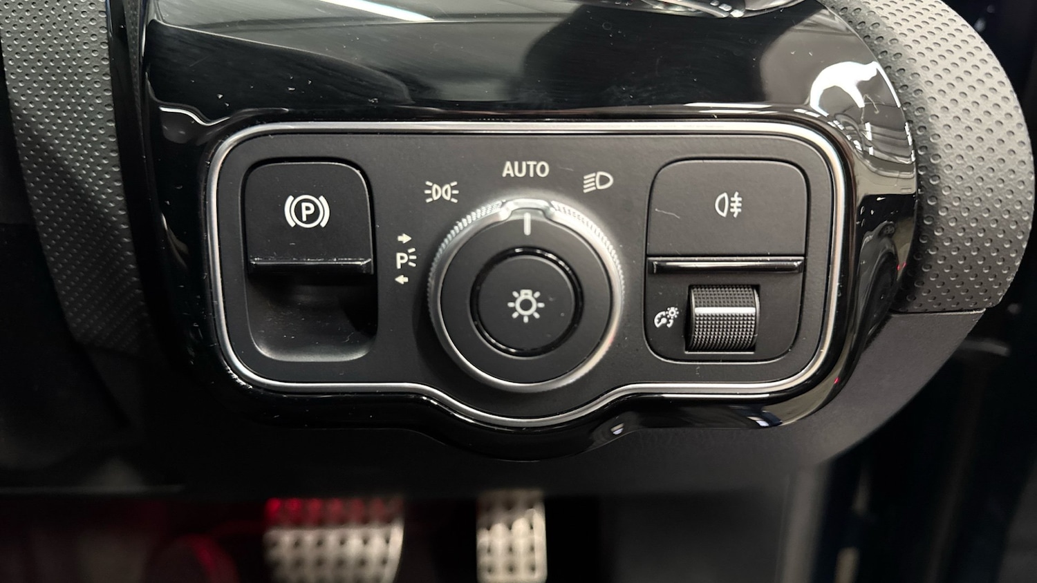 Used Mercedes-Benz CLA 2022 for sale - 77136058: Photo 27