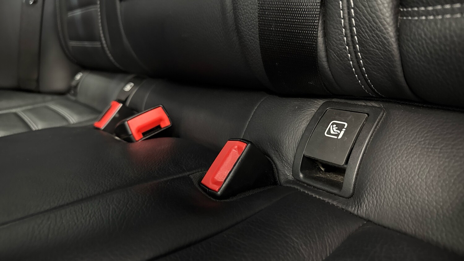 Used Mercedes-Benz C Class 2021 for sale - 77639090: Photo 17