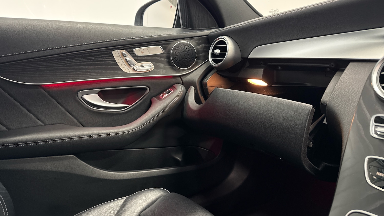 Used Mercedes-Benz C Class 2021 for sale - 77639090: Photo 19