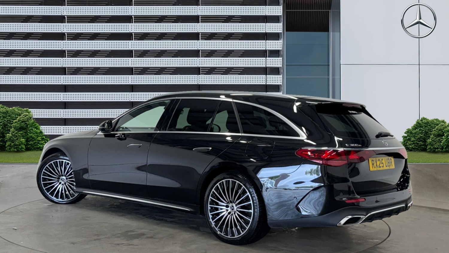 Used Mercedes-Benz E Class 2025 for sale - 76224849: Photo 2