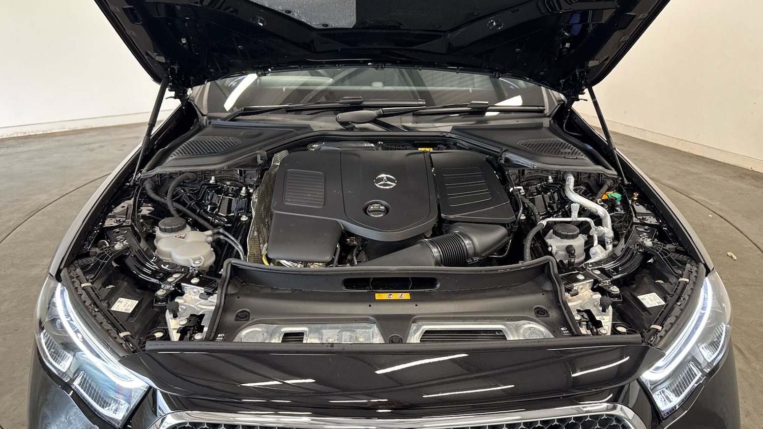 Used Mercedes-Benz E Class 2025 for sale - 76224849: Photo 8