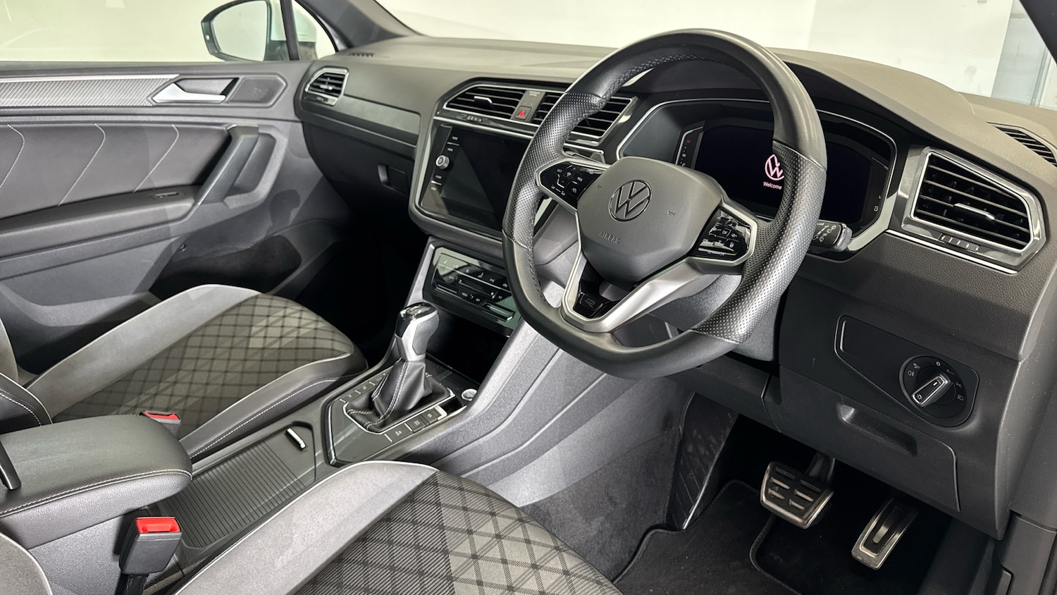 Used Volkswagen Tiguan 2023 for sale - 78166121: Photo 11