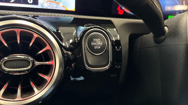 Used Mercedes-Benz CLA 2023 for sale - 76100846: Photo 32