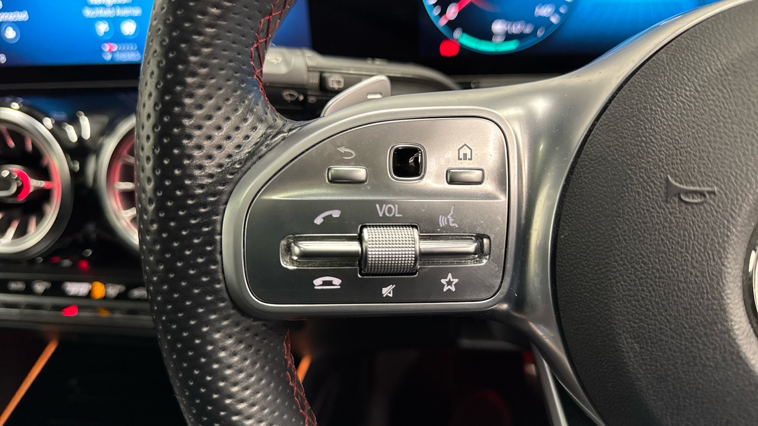 Used Mercedes-Benz EQA 2021 for sale - 76904844: Photo 28