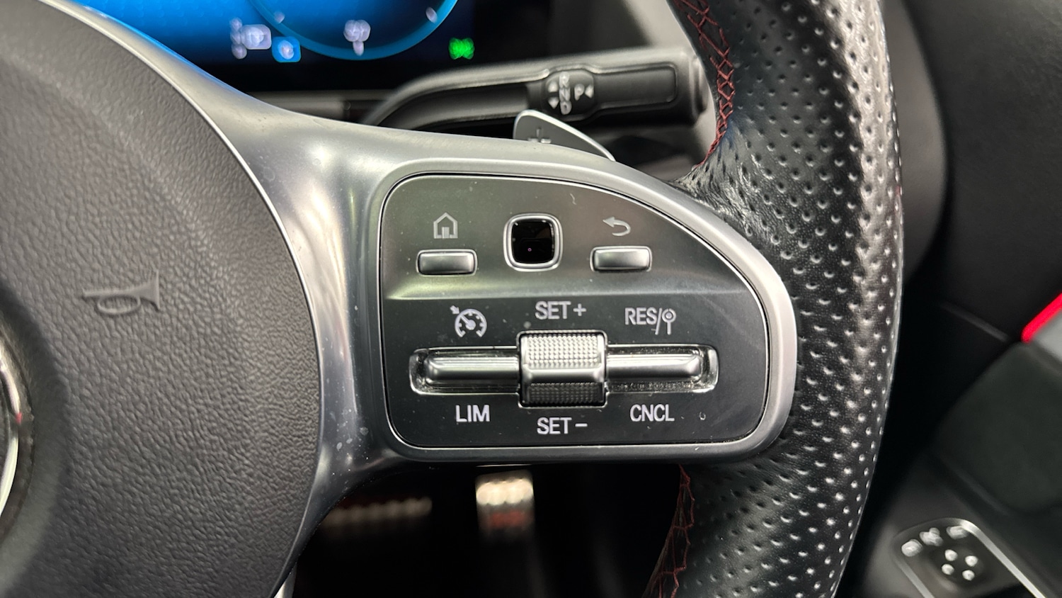 Used Mercedes-Benz EQA 2021 for sale - 76904844: Photo 29