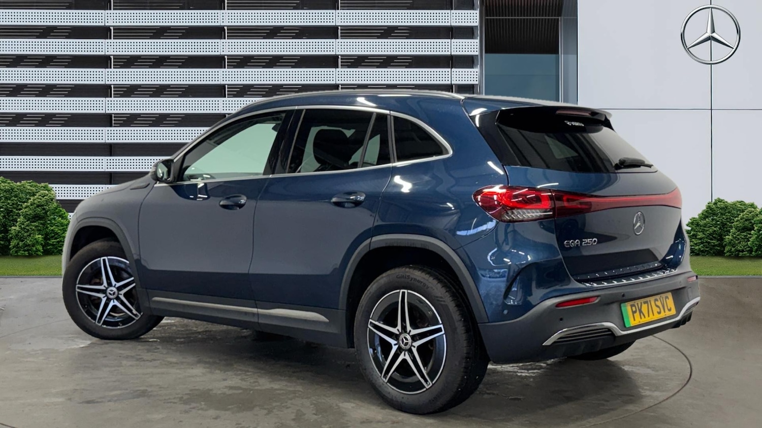 Used Mercedes-Benz EQA 2021 for sale - 76653071: Photo 2