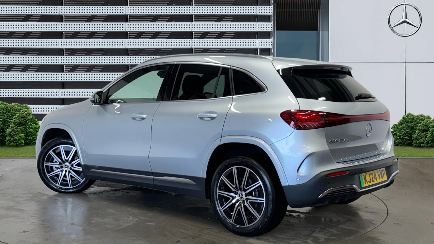 Used Mercedes-Benz EQA 2024 for sale - 77286120: Photo 2