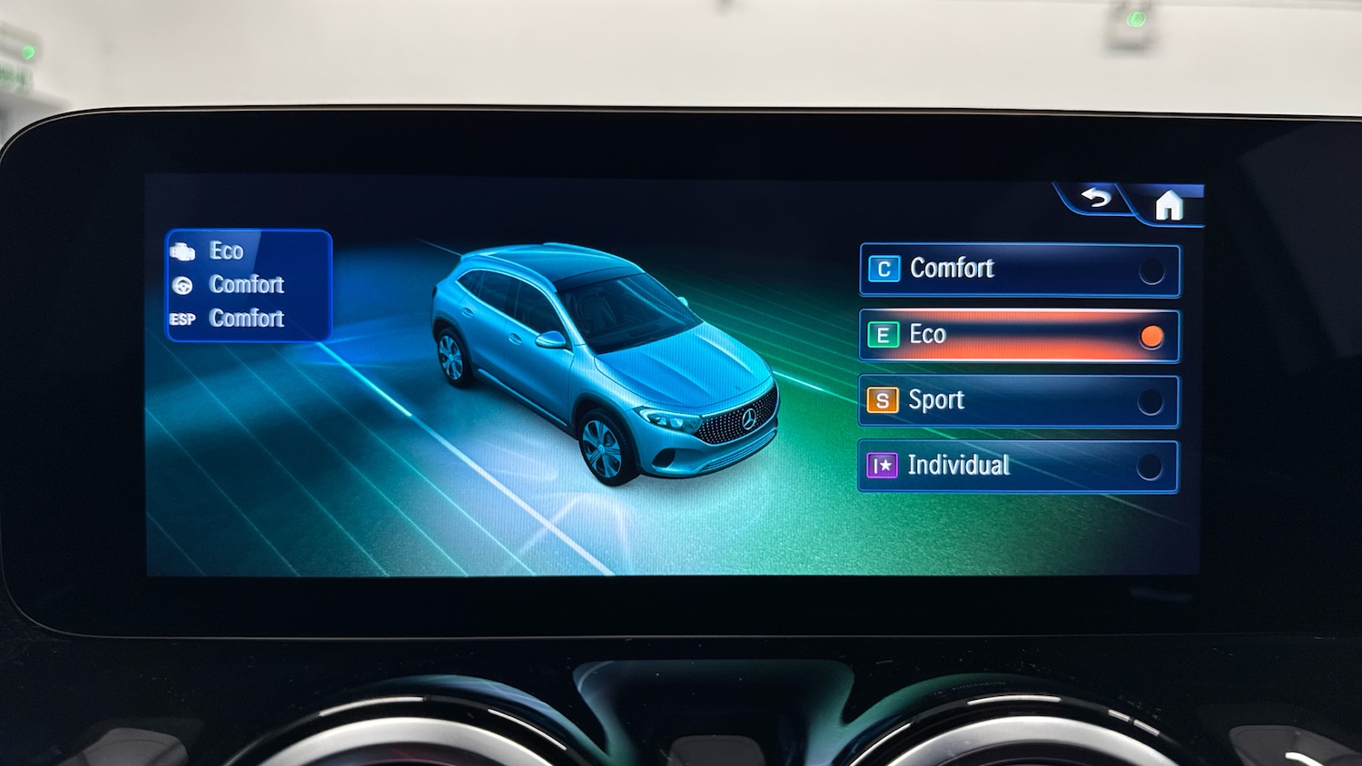 Used Mercedes-Benz EQA 2024 for sale - 77286120: Photo 40