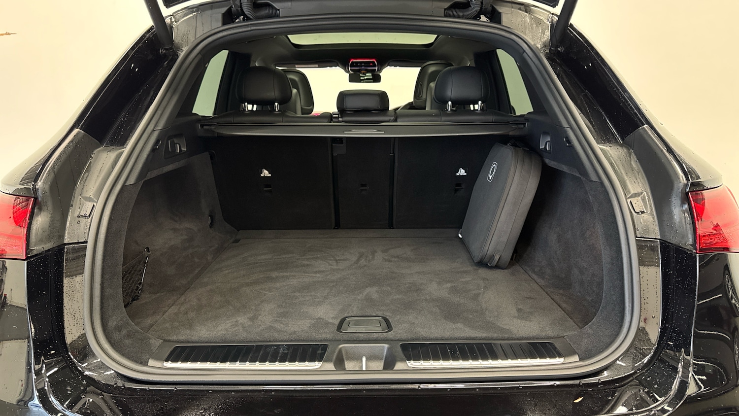 Used Mercedes-Benz EQA 2024 for sale - 76776327: Photo 4