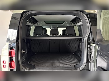 Used Land Rover Defender 2024 for sale - 78249722: Photo