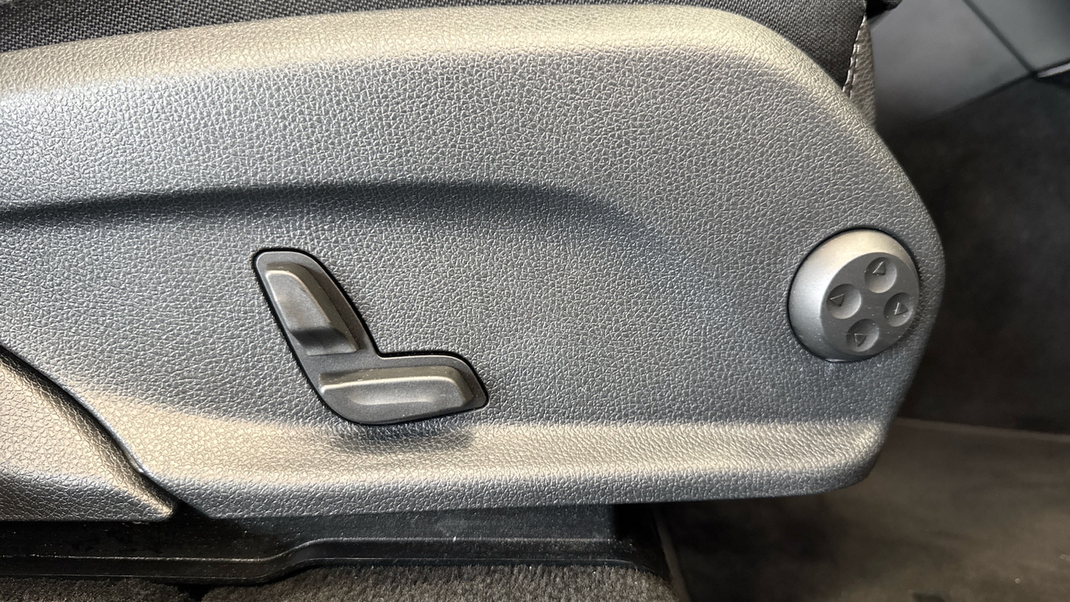 Used Mercedes-Benz GLC 2019 for sale - 76159888: Photo 27