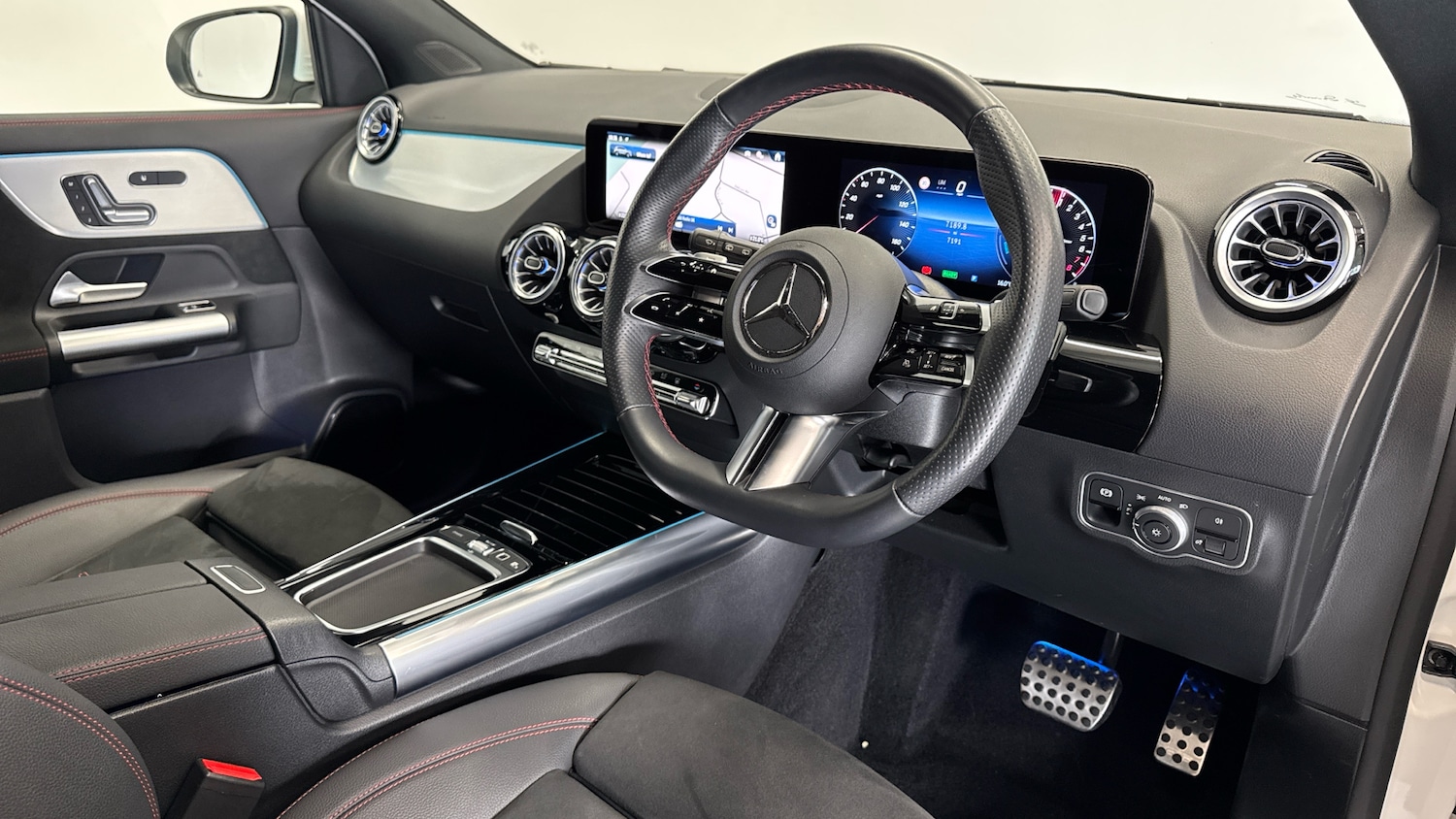 Used Mercedes-Benz GLA 2024 for sale - 76159915: Photo 11