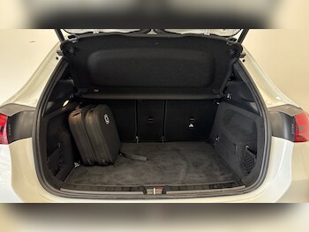 Used Mercedes-Benz GLA 2024 for sale - 76159915: Photo