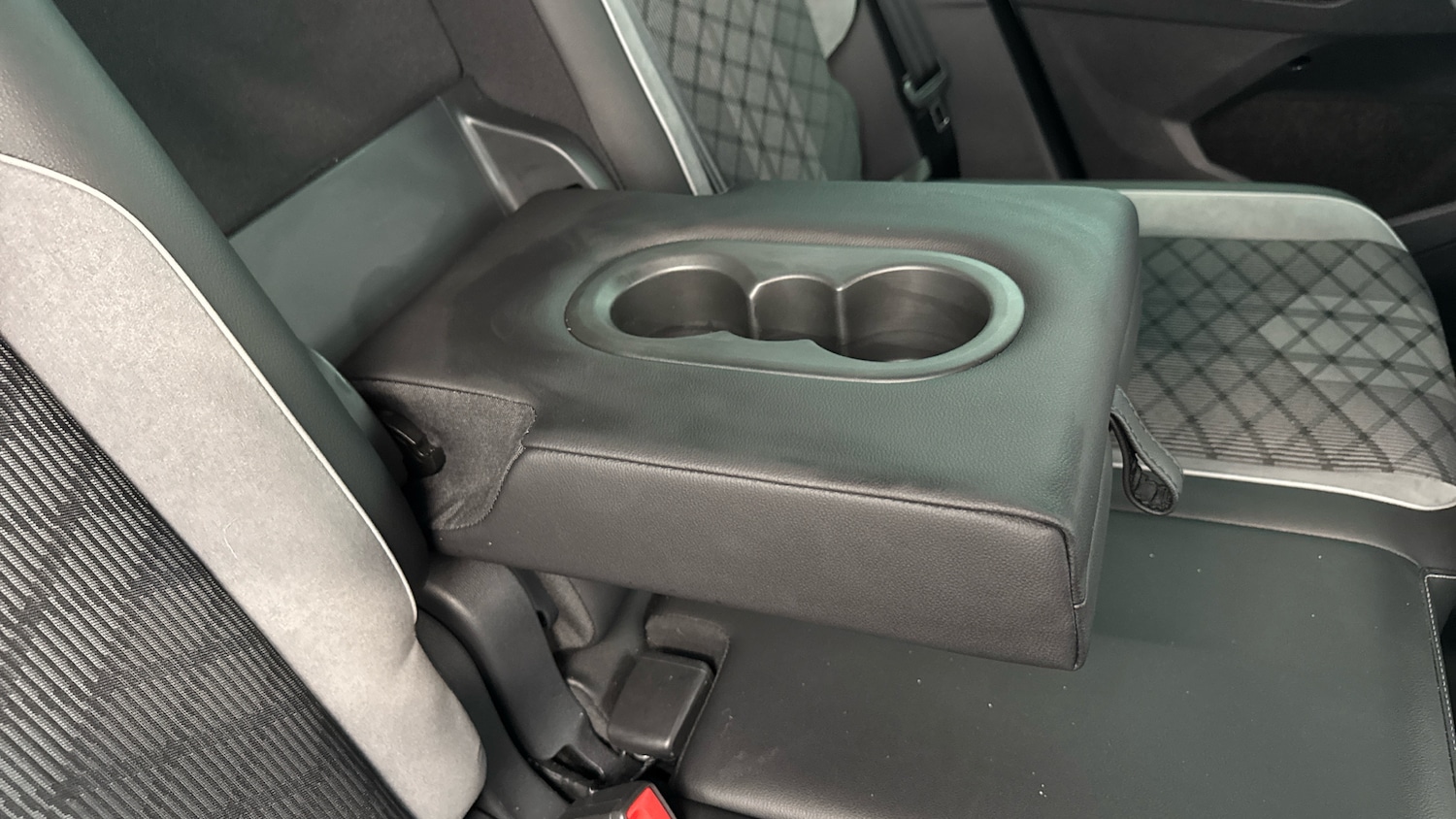 Used Volkswagen Tiguan 2023 for sale - 78010939: Photo 24