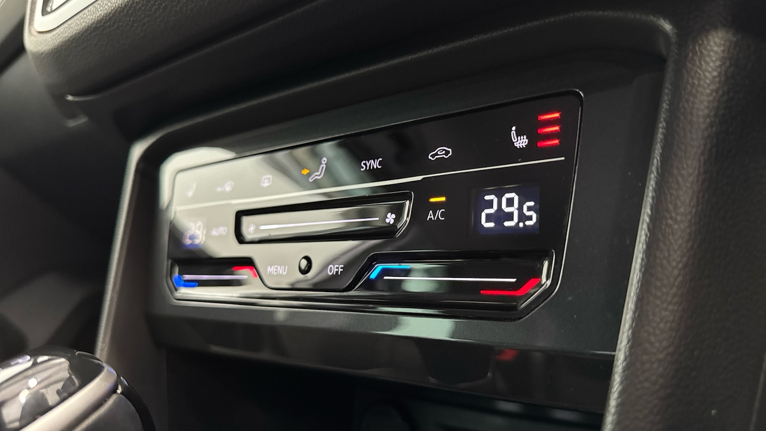 Used Volkswagen Tiguan 2023 for sale - 78010939: Photo 34