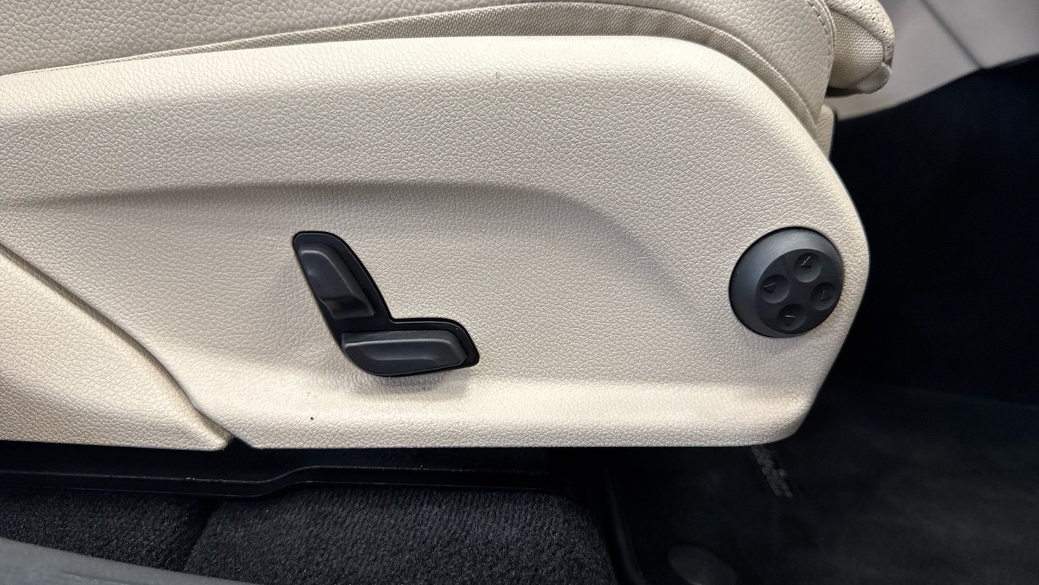 Used Mercedes-Benz EQC 2021 for sale - 77245472: Photo 26